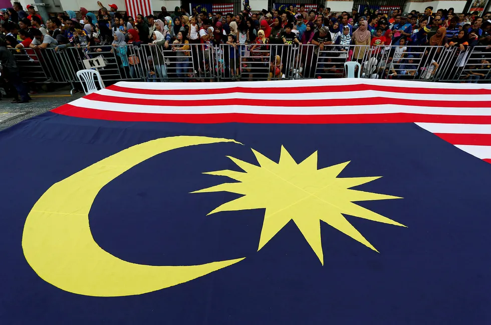Malaysia: JX Nippon and Jogmec are teaming up with Petronas to study utilising CCS technology at Malaysian gas fields deemed uneconomic due to their high CO2 content