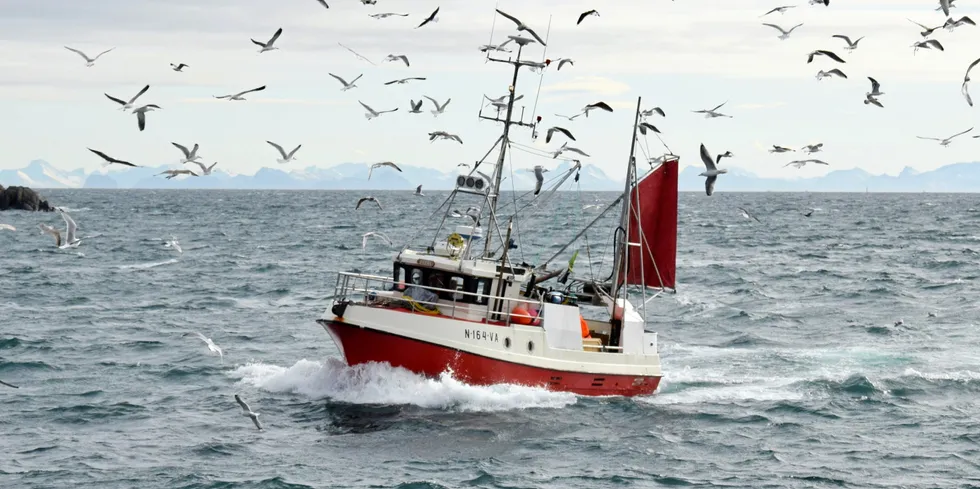 Vega-sjarken «Lilja» er en av de kystfiskebåtene som risikerer å bli rammet av kystnært skreifiske nå har mistet MSC-merket. Her fotografert under årets lofotfiske.