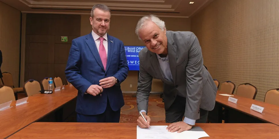 Corio CEO Jonathan Cole (left) and Prumo chief Rogerio Zampronha signed the deal at the Brazil Offshore Wind Summit in Rio de Janeiro.