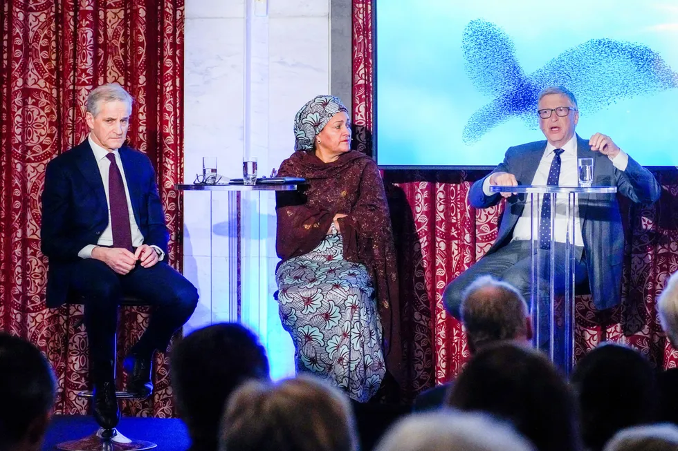 FNs visegeneralsekretær Amina Mohammed mener omstilling fra fossilt ikke kan bety ekspansjon av investeringene innen fossilt. Det sa hun til den norske statsministeren Jonas Gahr Støre og Microsoft-gründer Bill Gates under Oslo Energy Forum.