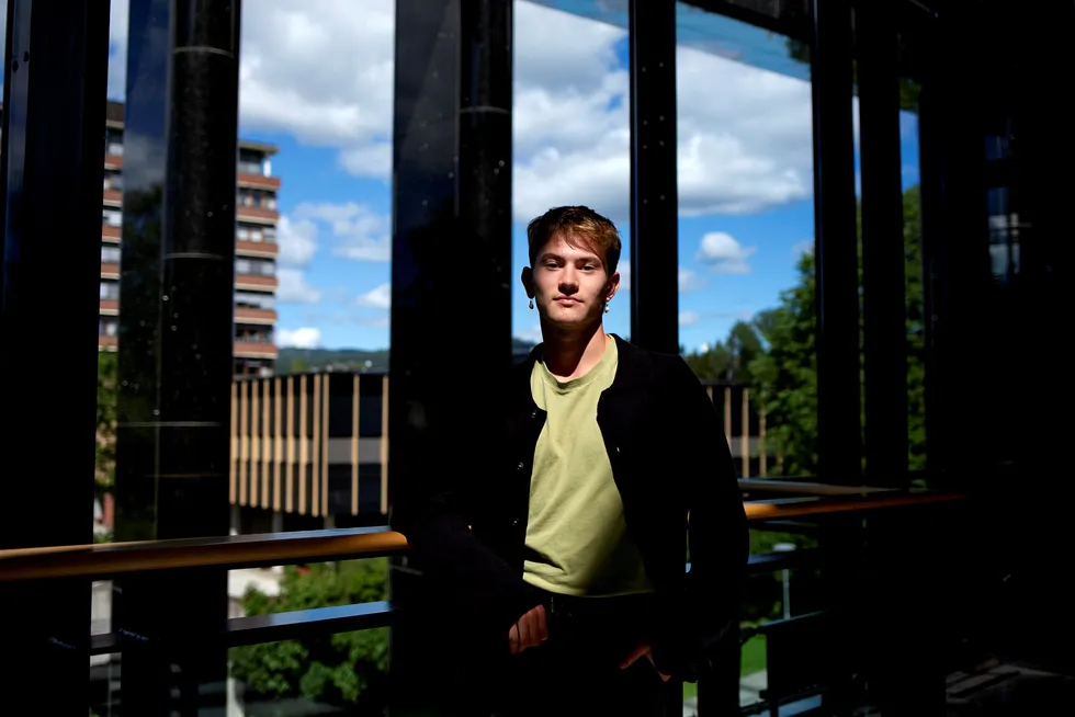 Marcus Eli Johansen (18) har kommet inn på prestisjestudiet Filosofi, politikk og økonomi, kalt «graden som styrer Storbritannia» av The Guardian.