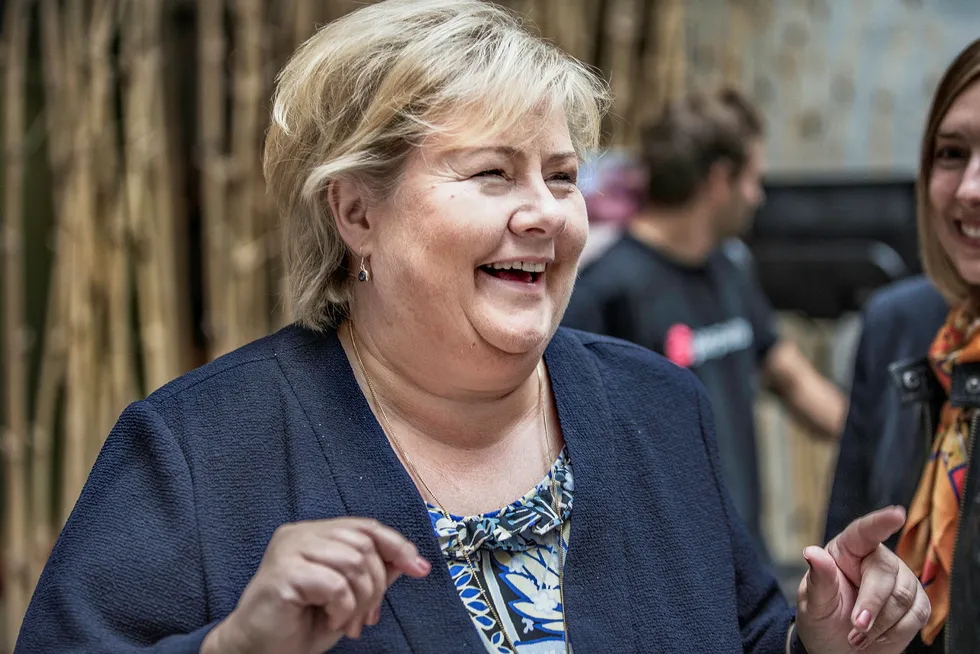 Høyre og Erna Solberg kan glede seg over å være Norges største parti på en kommunevalgmåling.