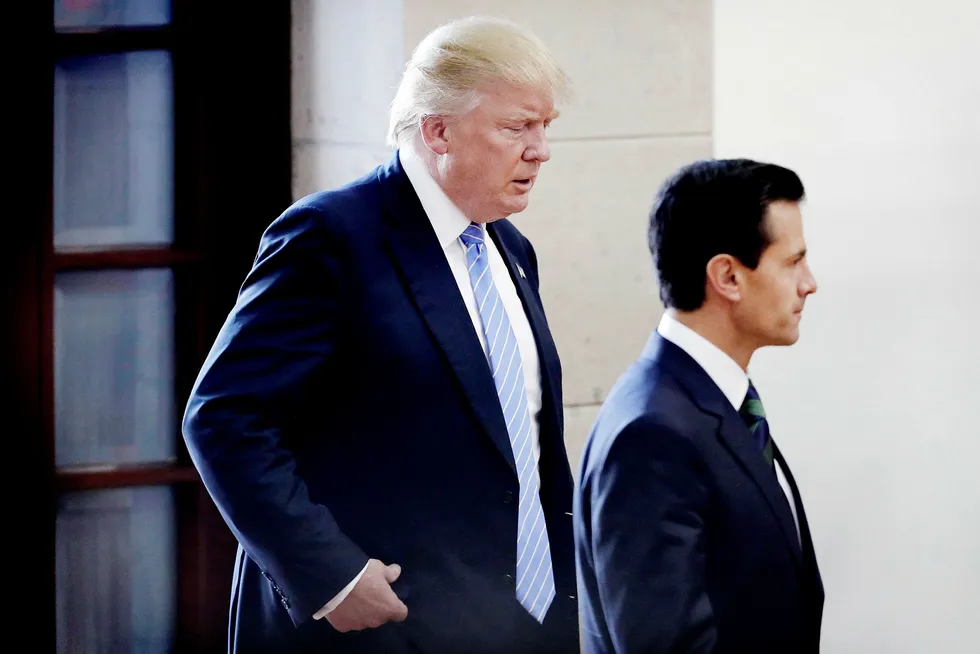 USAs president Donald Trump, her under sitt besøk til Mexico og hans møte med Mexicos president Enrique Pena Nieto. Foto: Dario Lopez-Mills/Ap/NTB scanpix