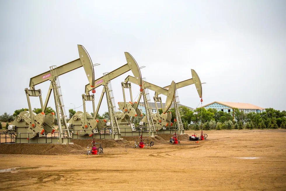 Equinor har investert tungt i å utvinne gass og olje på land i USA. Bildet er fra Williston i Nord-Dakota. Tapene på den landbaserte virksomheten er enorme.
