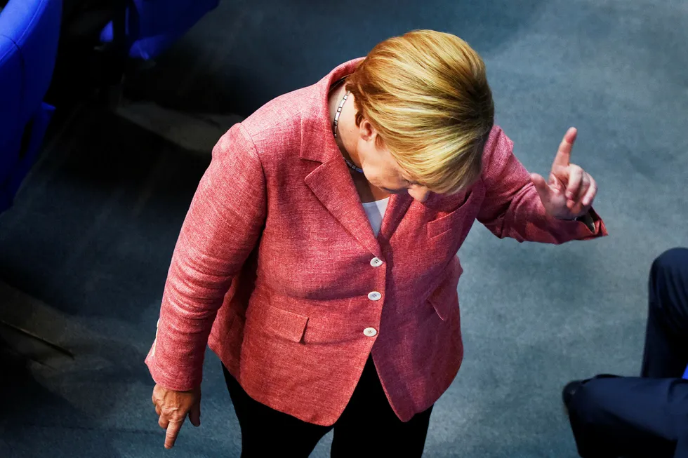 Tysklands forbundskansler Angela Merkel raser ned fra førsteplassen over de mest populære politikerne. Foto: Stefanie Loos/Reuters/NTB Scanpix