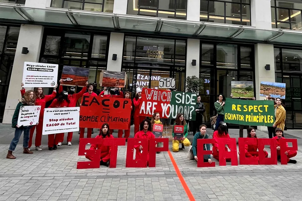 Target: activists from the Stop Total collective protest last month against the financing of TotalEnergies’ EACOP pipeline in East Africa in front the Parisian offices of Japan’s Sumitomo Mitsui Banking Corporation and the UK’s Standard Chartered Bank.