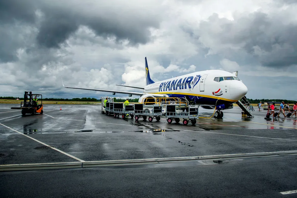 Fredag går kabinansatte i Ryanair ut i streik.