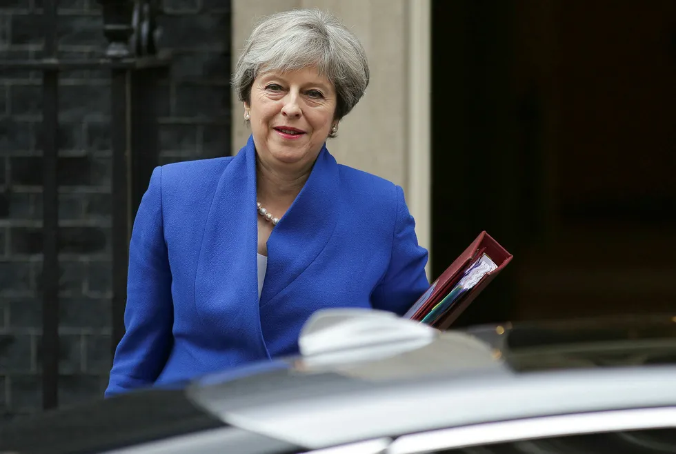 Statsminister Theresa May vurderer nå en overgangsfase for Brexit. Foto: DANIEL LEAL-OLIVAS / AFP Photo / NTB Scanpix