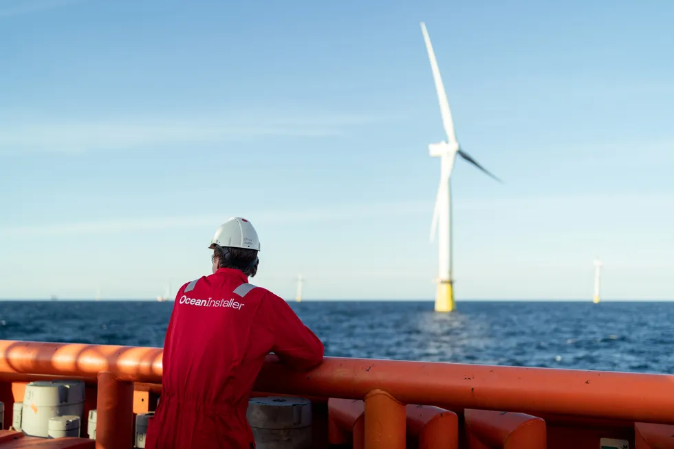 Regjeringen vil bygge flere flytende havvindparker som Hywind Tampen (bildet) på norsk sokkel. Det kan bli veldig dyrt.