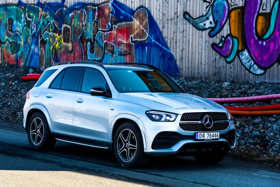 Folk utsetter større anskaffelser, som kjøp av en slik Mercedes-Benz GLE.