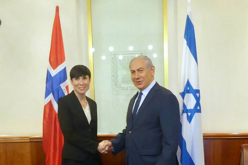 Utenriksminister Ine Eriksen Søreide i møte med Israels statsminister Benjamin Netanyahu søndag. Foto: Guri Solberg / UD