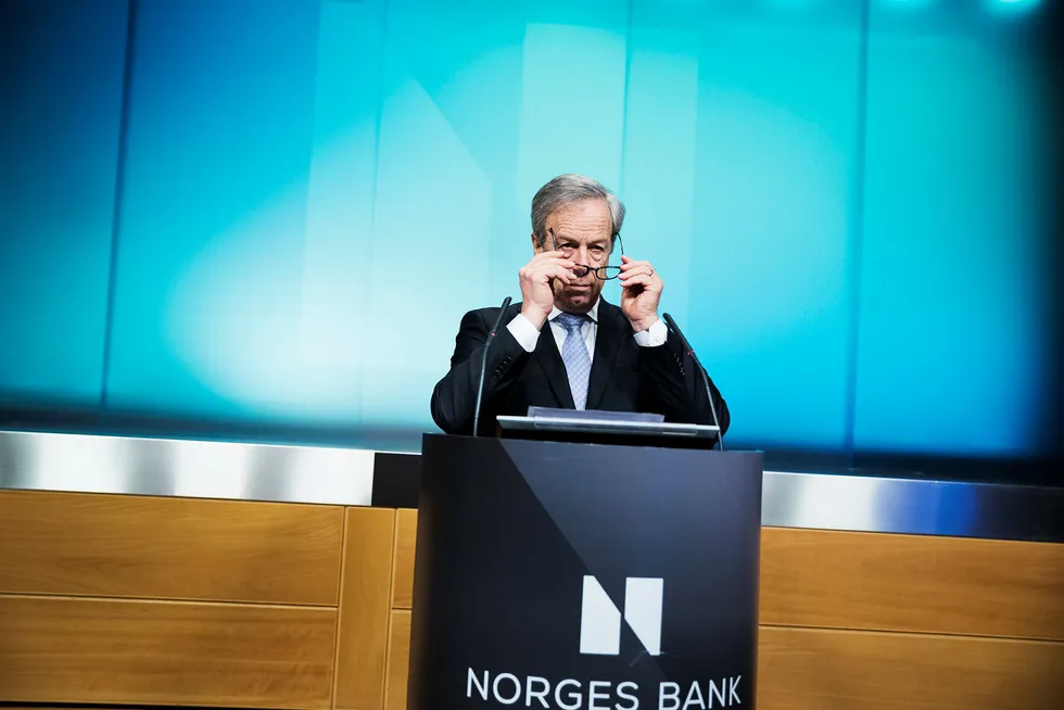 Norges Bank holder styringsrenten uendret. – Utsiktene og risikobildet synes ikke vesentlig endret siden forrige pengepolitiske rapport, sier sentralbanksjef Øystein Olsen.