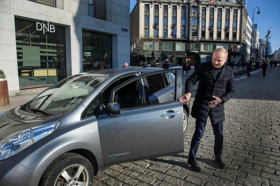 Fortum-sjef Pekka Lundmark har lært mye på det tidlig utviklede norske elbilmarkedet. Det skal han ta med seg videre på nye markeder. Foto: Embret Sæter