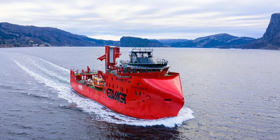 ESVAGT Schelde på prøvetur i Sognefjorden.