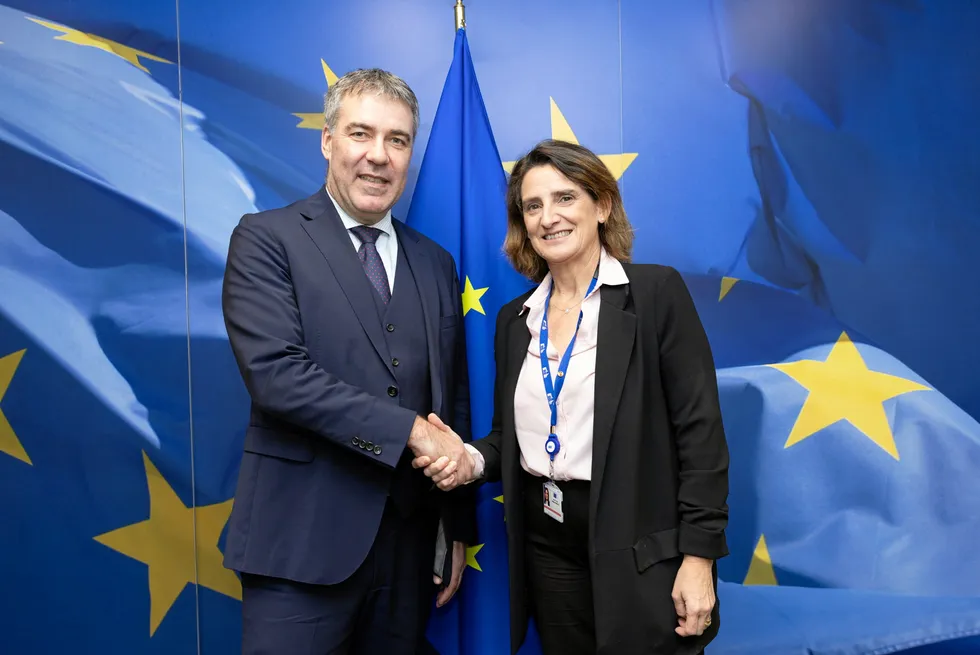 Danish energy minister Lars Aagaard with European Commissioner Teresa Ribera.