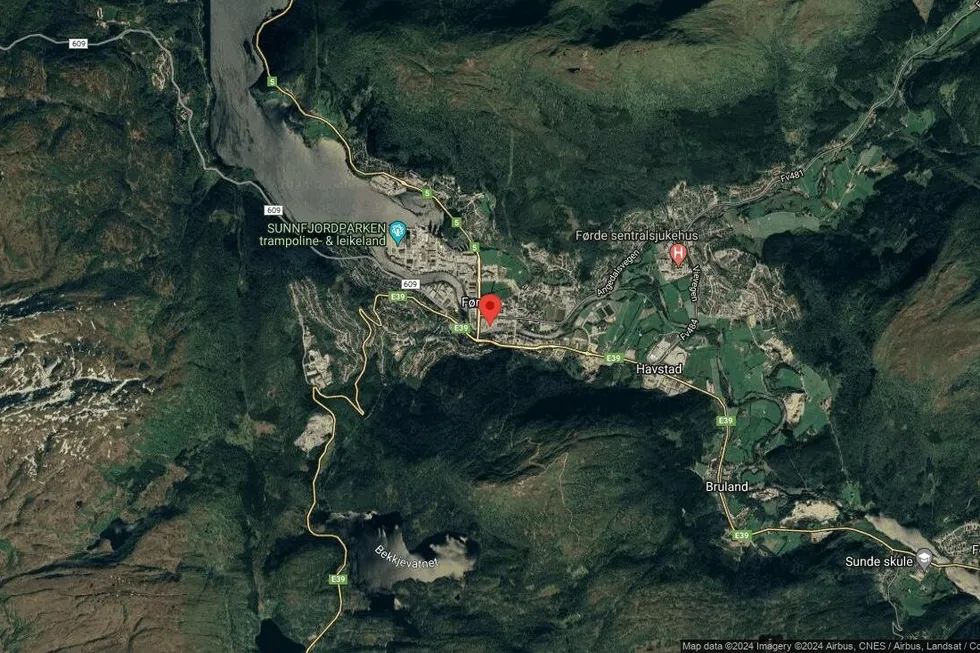 Området rundt Elvevegen 11, Sunnfjord, Vestland