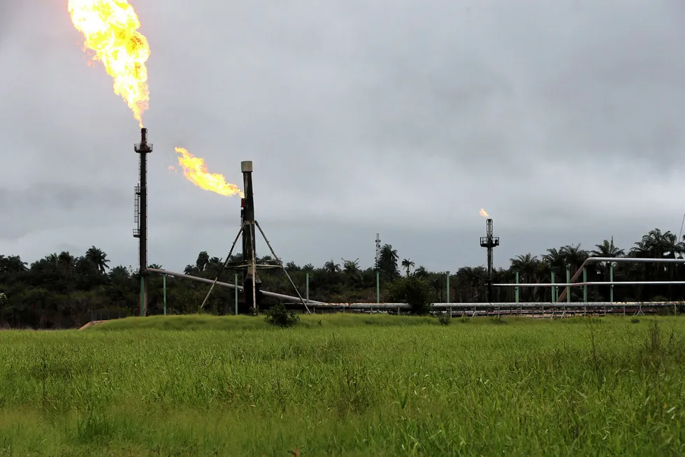 Monetisable: gas flaring in Idu, Rivers State, Nigeria