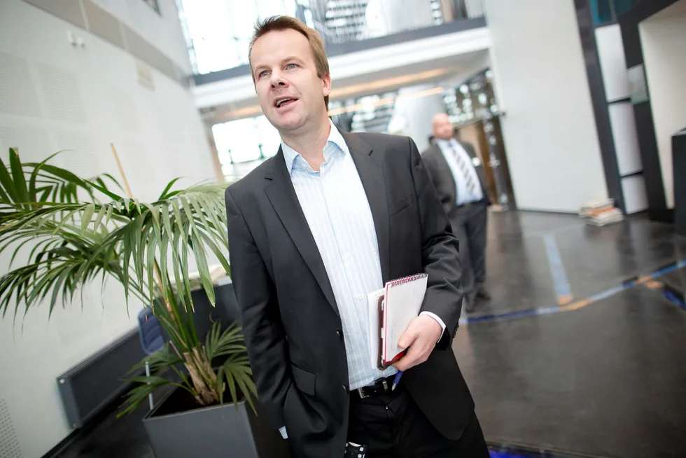 Kommunikasjonsdirektør Henning Lunde i Telia bekrefter at de trekker reklame fra TV 2.