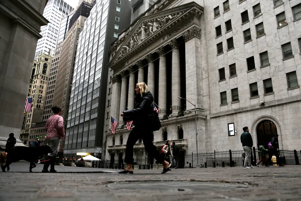 Wall Street falt etter rentebeslutningen fra sentralbanken onsdag.