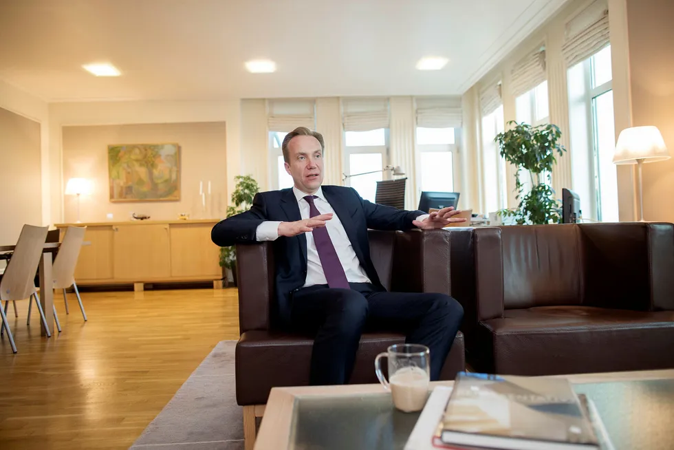 Utenriksminister Børge Brende, her på sitt kontor. Foto: Øyvind Elvsborg