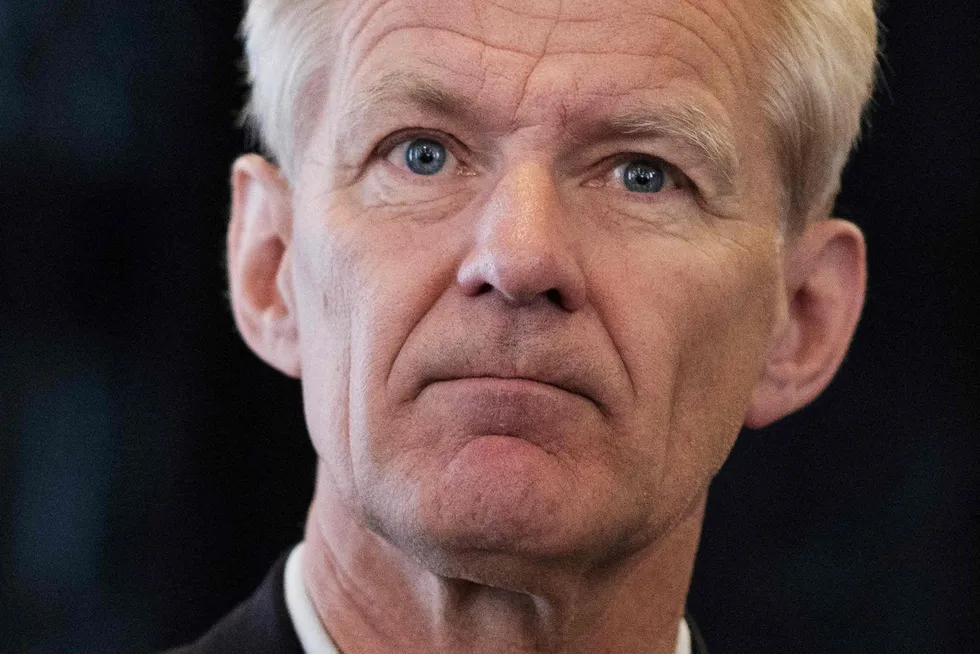 Flyktningehjelpens generalsekretær Jan Egeland fyrer av bredside mot danske sosialdemokrater.