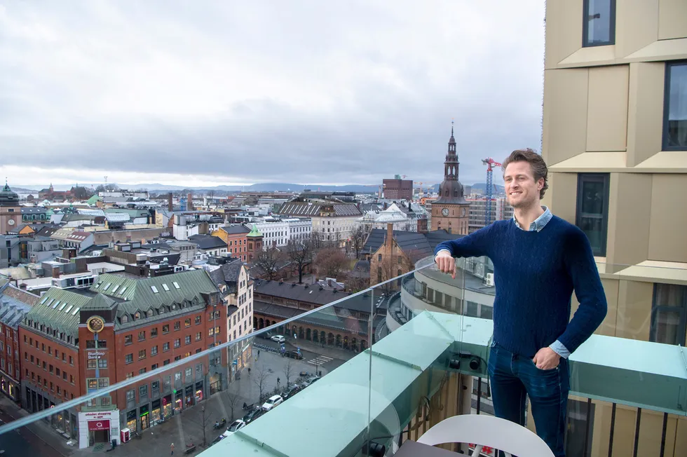 Koronakrisen har gitt oppstartsselskapet Ordr flere års forsprang på forretningsplanene de startet året med, sier gründer Edwin Fjeldtvedt. Nordic Choice-hotellet The Hub i Oslo sentrum har nettopp rullet ut appen deres.