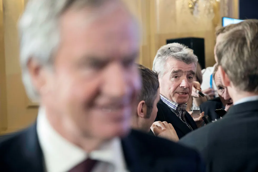 Til høyre: Michael O'Leary i Ryanair under Airlines for Europe sin årlige konferanse tidligere i år. I forgrunnen, Norwegian-sjef Bjørn Kjos. Foto: Gunnar Lier