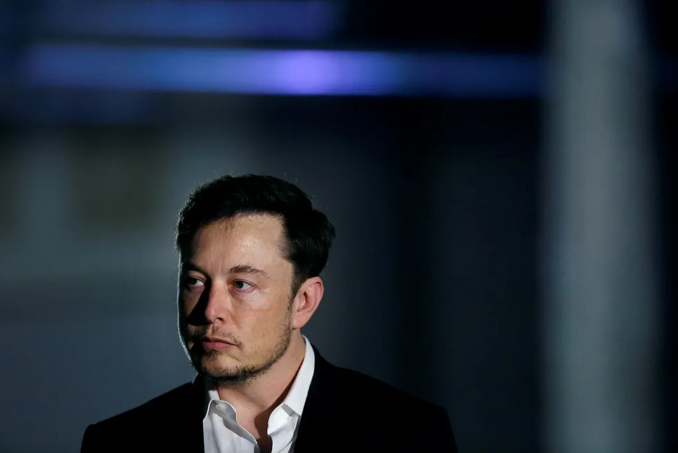 Jeg har alltid handlet i beste interesse for sannhet, åpenhet og investorer, sier Teslas toppsjef Elon Musk etter å ha blitt saksøkt av det amerikanske finanstilsynet.