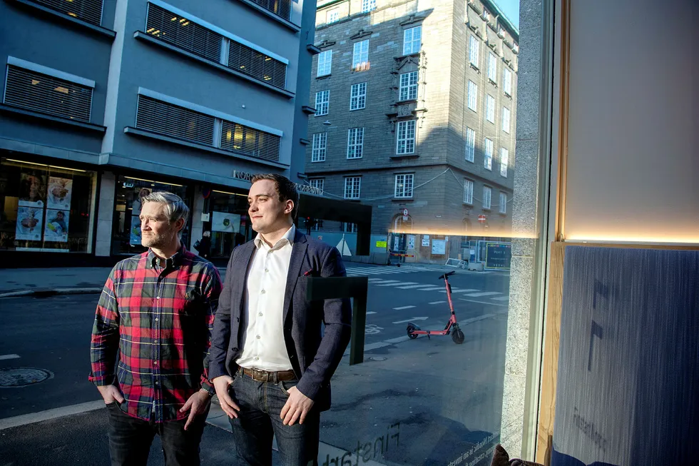 – Vi regner ikke med at alle selskapene vi satser på vil overleve, sier David Baum (til venstre), daglig leder i Finstart Nordic. Finstart har investert i selskapet Myrent og daglig leder Kurt Alexander Bakkevig ser for seg å vokse fra to til ti ansatte det neste året.