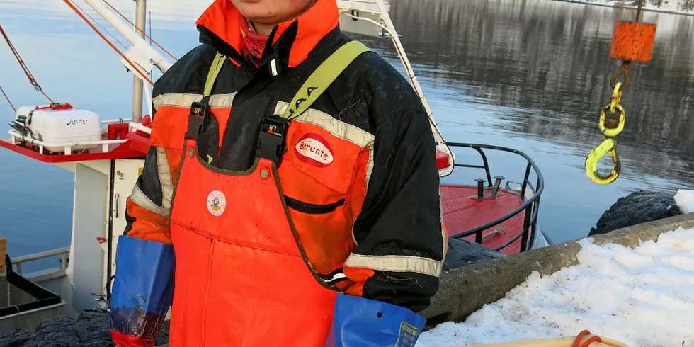 UNG MED MYE ERFARING: Kurt Olav Olsen fra Spildra i Kvænangen har nettopp fylt 18, men har allerede lang erfaring som fisker. I dag driver han egen sjark og er også lærling på en kystnotbåt.