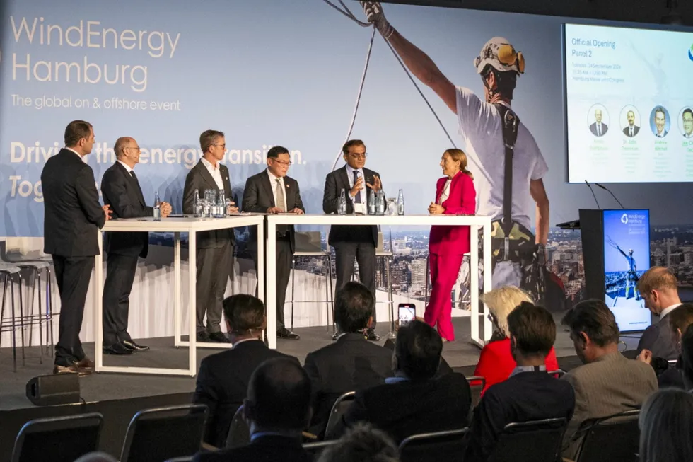 Suzlon vice chair Girish Tanti (second from right).