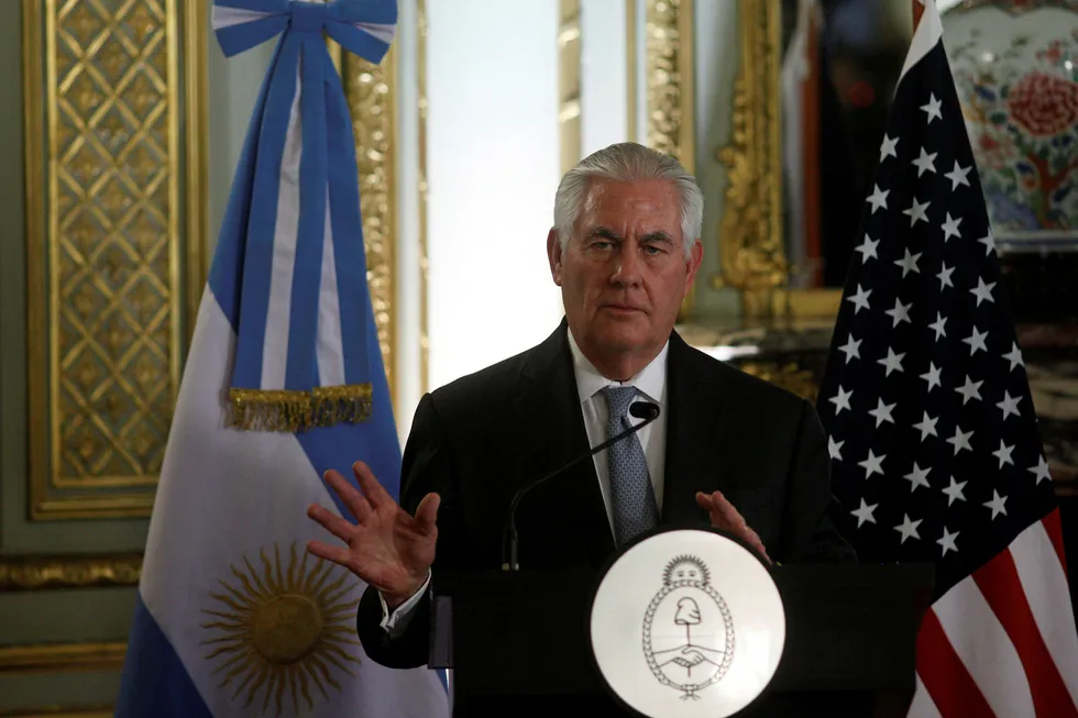 USAs utenriksminister Rex Tillerson utelukket under sitt besøk i Argentina ikke innføring av sanksjoner mot Venezuela. Foto: Martin Acosta/Reuters/NTB Scanpix