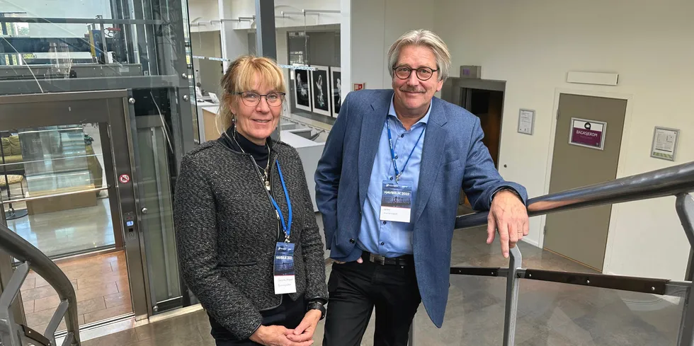 Christina Abildgaard og Kjell Emil Naas jobber mye med forskning i havbruk gjennom sine direktørjobben i henholdsvis bærkraftig samfunnsutvikling og hav og polar i Norges Forskningsråd.