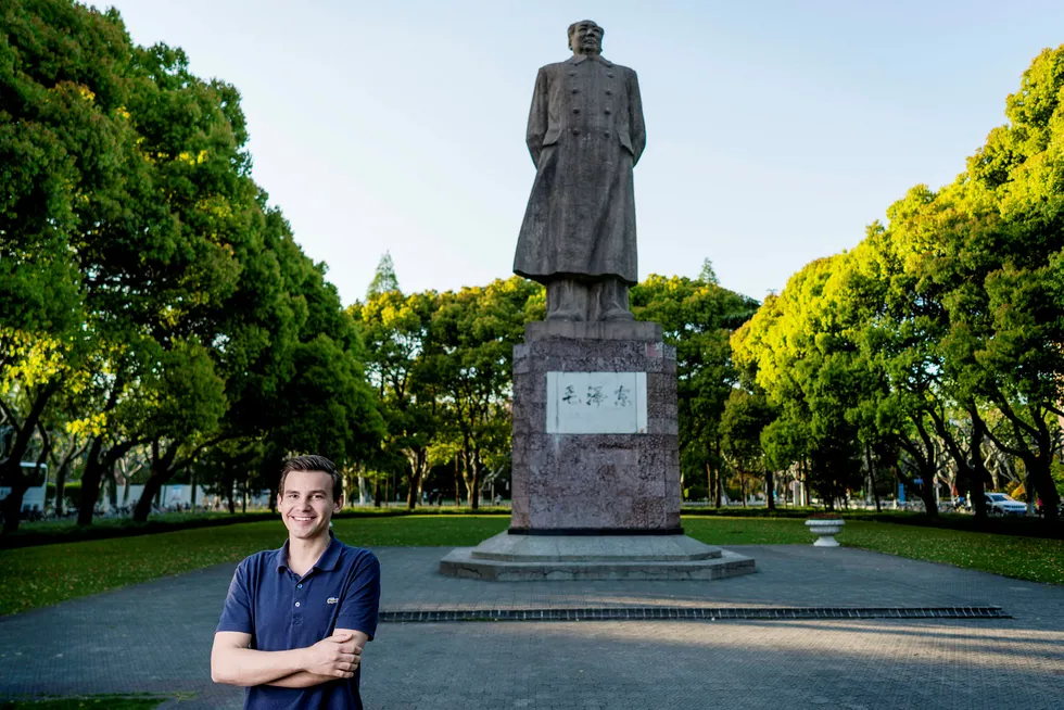 Statsvitenskapsstudent Chris Jørgen K. Rødland (25) er en av rundt 100 norske studenter på utveksling i Kina. - Kina er en sentral aktør det er viktig å kjenne, mener Rødland. Foto: Tim Haukenes