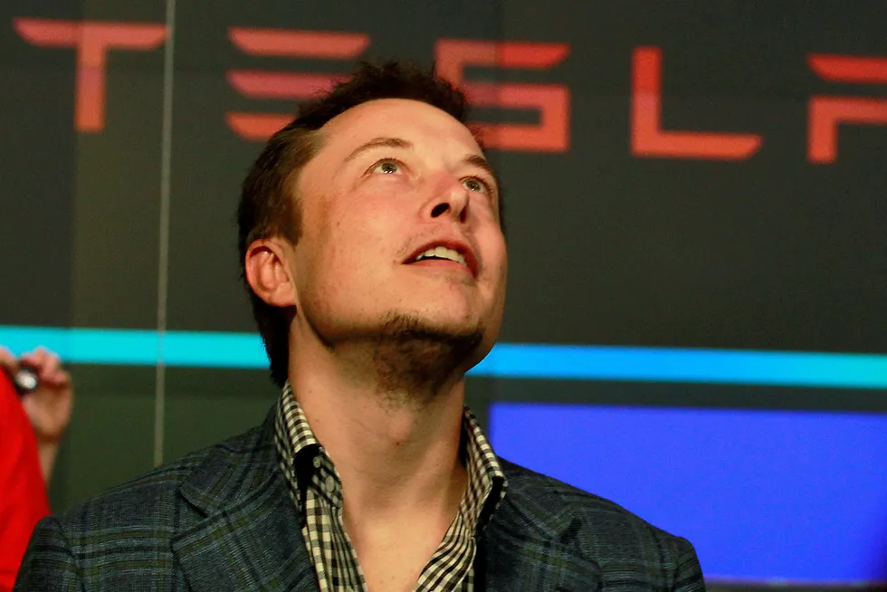 Tesla og Elon Musk kjører opp bitcoin-kursen.