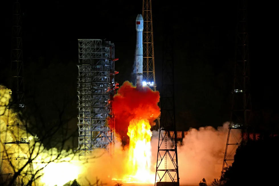 Kinas romsonde Chang'e-4 har tar av fra satelittbasen Xichang i Sichuan-provinsen den 8. desember.