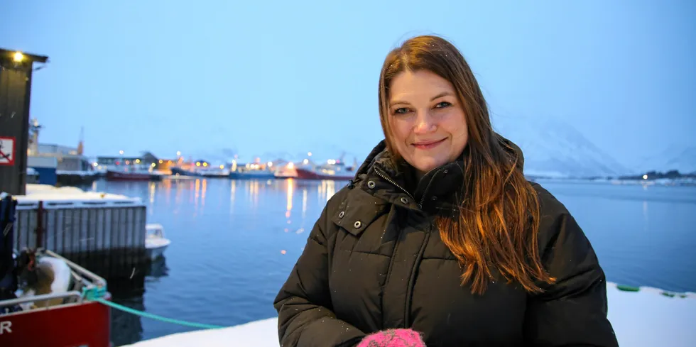 Fiskeri- og havminister Cecilie Myrseth på besøk på Myre i Vesterålen 22. januar 2024. Nå er fiskerne usikker på havdelingsreglene.