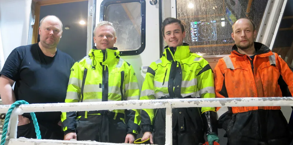 Mannskapet på «Lofothav». Fra venstre skipper Håkon Håkonsen, Kevin Håkonsen, Kristoffer Håkonsen og Geir Inge Markussen.