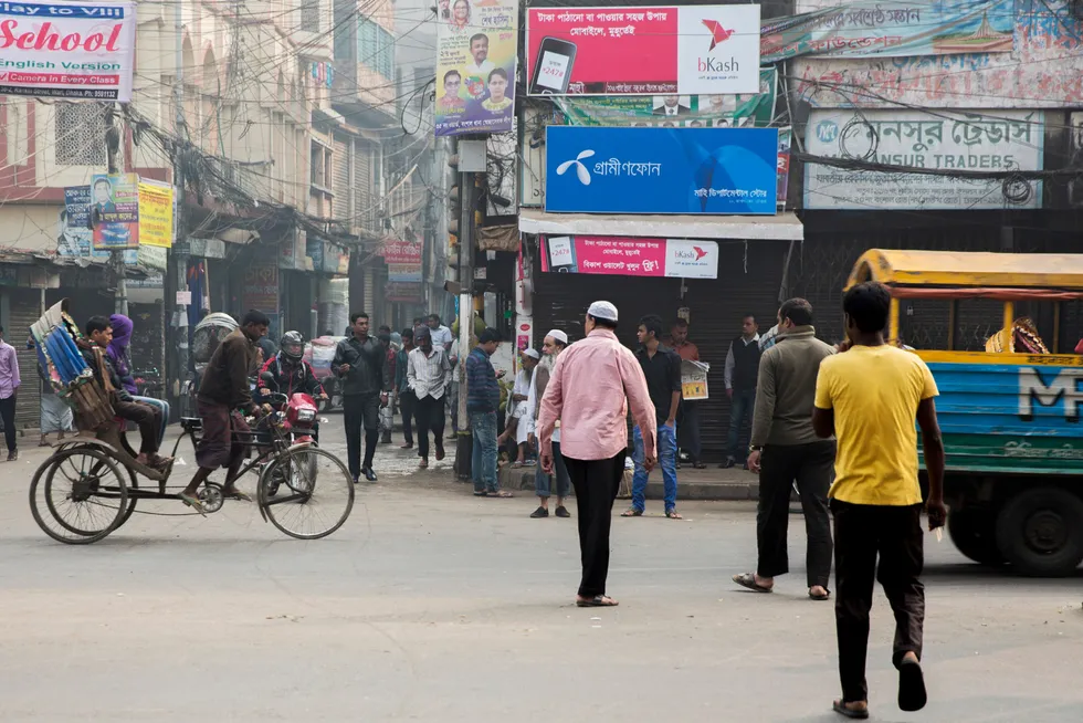 Telenor har virksomheter i flere land i Asia, deriblant i Bangladesh. Telenor-logoen er godt synlig i gatebildet i landets hovedstad Dhaka.