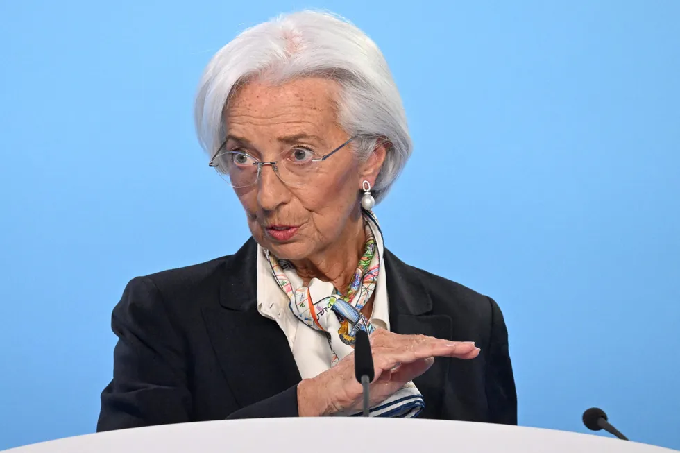 I rentemarkedet ventes det at sentralbanksjef Christine Lagarde skal kutte rentene i juni.