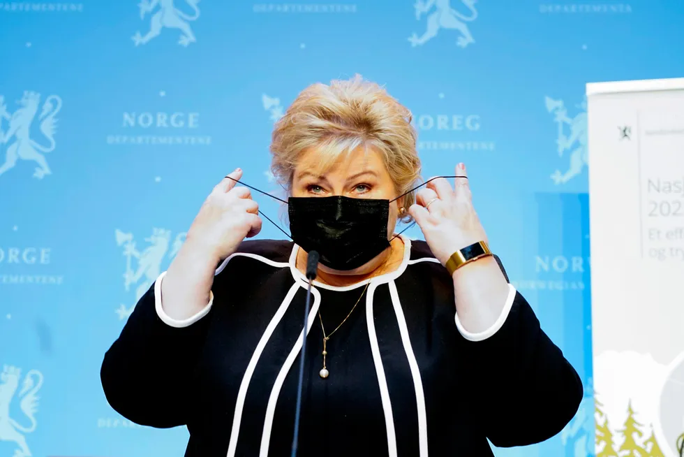 Fersk podkast: Statsminister Erna Solberg la onsdag frem en gjenåpningsplan som ikke er en gjenåpningsplan. Foto: Terje Pedersen / NTB ---