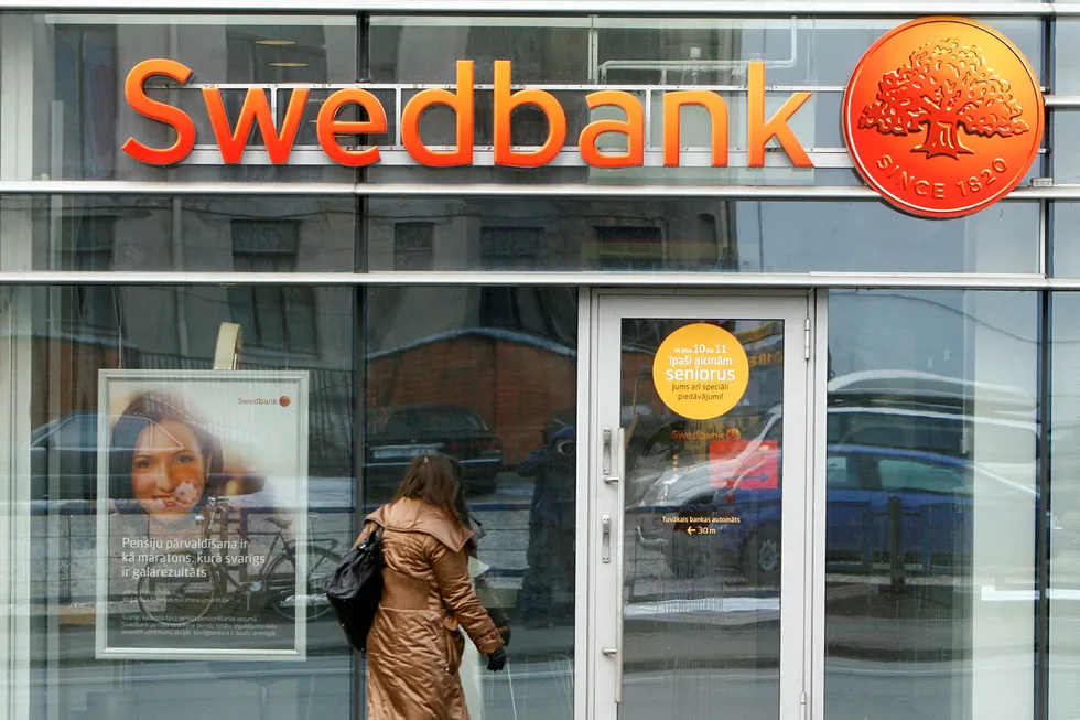 Fra en Swedbank-filial i Latvia i 2009.