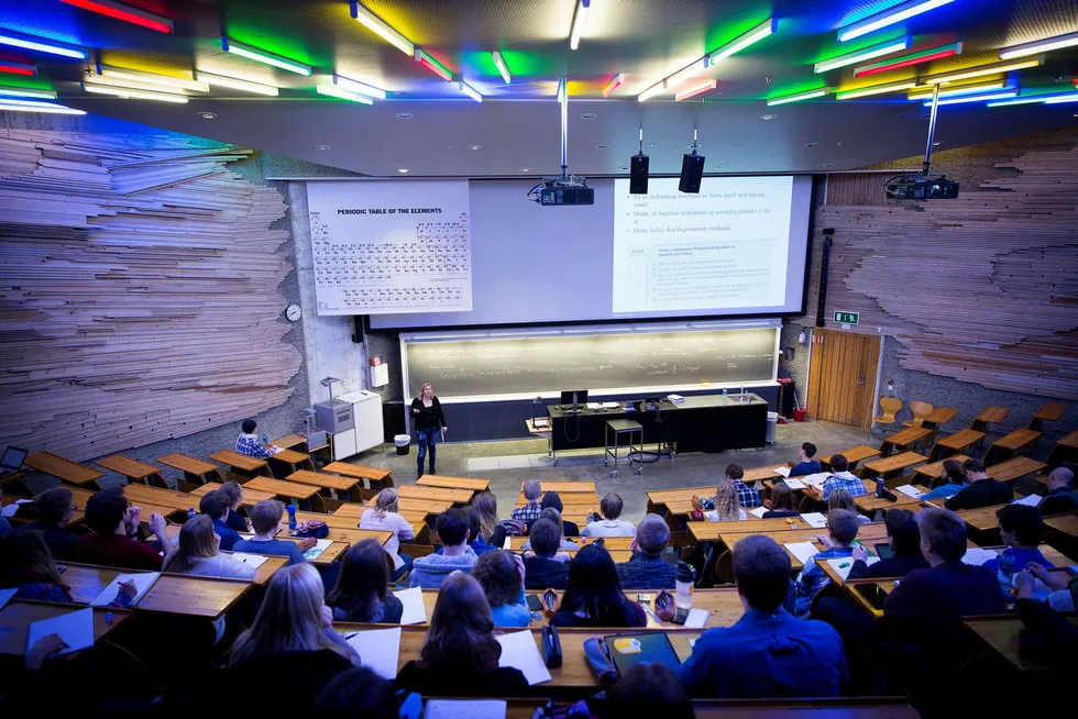 Karrierebarrometeret viser en rekke endringer i studentenes preferanser. Bildet er fra en forelesning på NTNU. Foto: Ole Morten Melgård