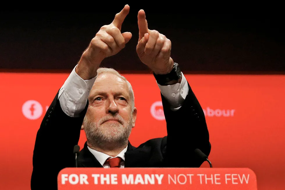 orrige uke talte Labour-leder Jeremy Corbyn til sitt partilandsmøte. Han nevnte knapt de pågående brexit-forhandlingene. Foto: Peter NichollsReuters/NTB Scanpix