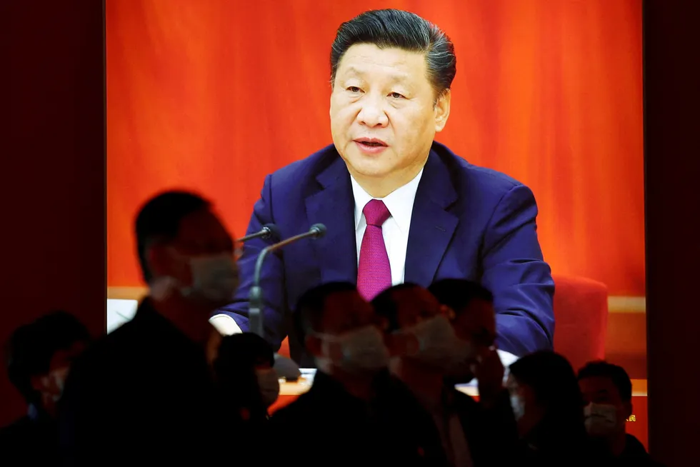 Generalsekretær Xi Jinpings mål er å gjøre Kina sterkt og mektig, men han møter trøbbel.
