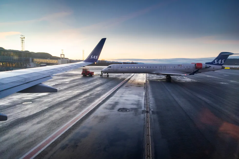 SAS får et varsel om søksmål fra fagforeningen Parat i innboksen etter at det har varslet planer om nye flyselskaper med nye kollektivavtaler. Her fra Trondheim lufthavn Værnes.