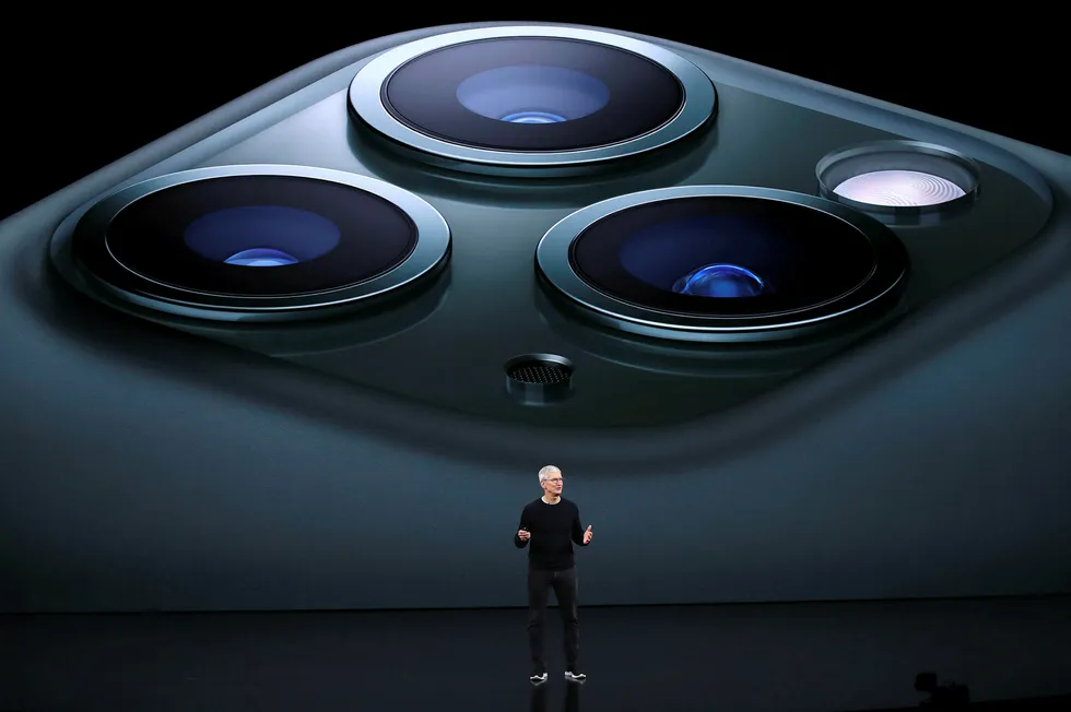 Apple lanserte tirsdag kveld sin første telefon med tre kamera.