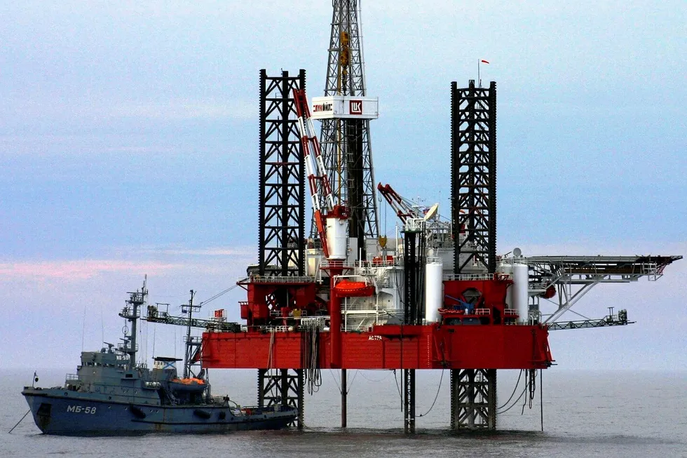 Drilling task: the jack-up drilling rig Astra in the Caspian Sea