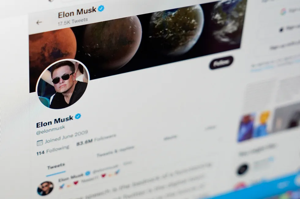 Elon Musk på Twitter.