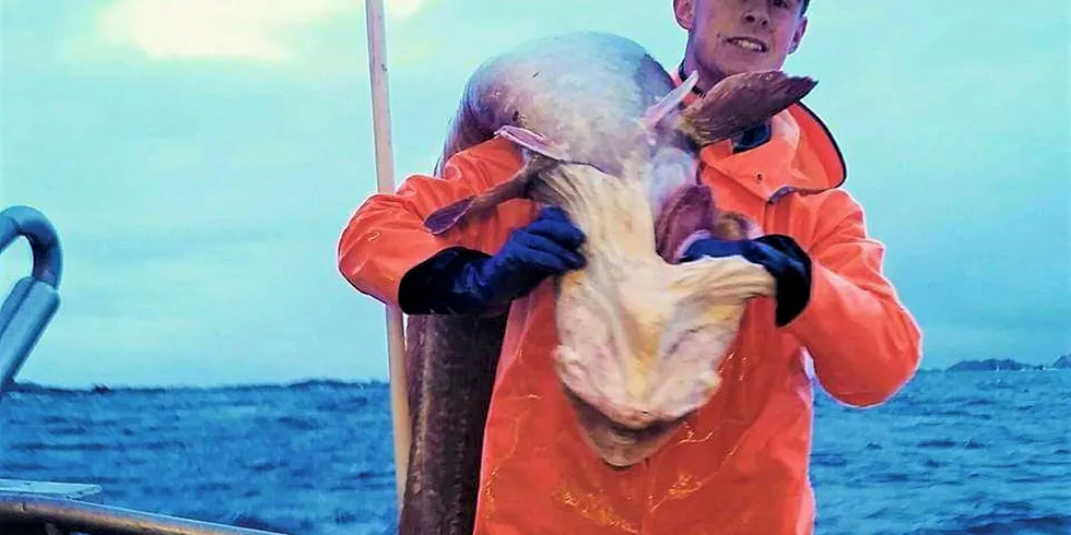 FLYTTER: Martin Leon Værø flytter til Finnmark for å prøve fiskelykken.